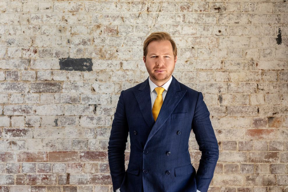 Tavis Standen — consultant